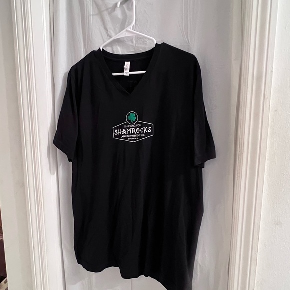SHUCKING for shamrocks t shirt size xl - Picture 1 of 4